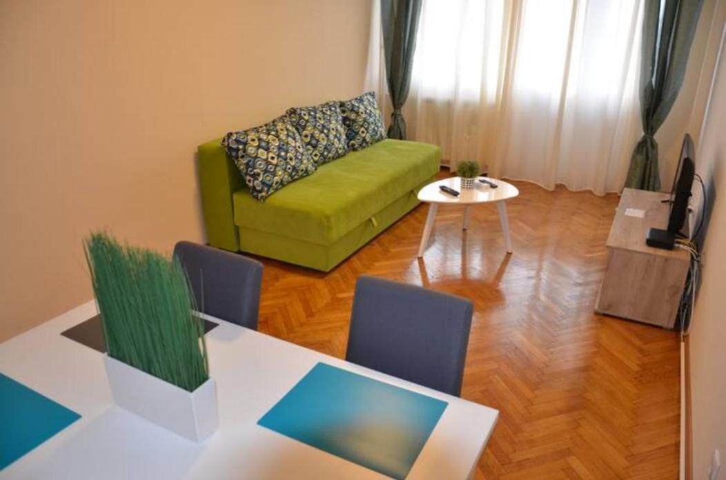 Apartments Sat Belgrade Luaran gambar