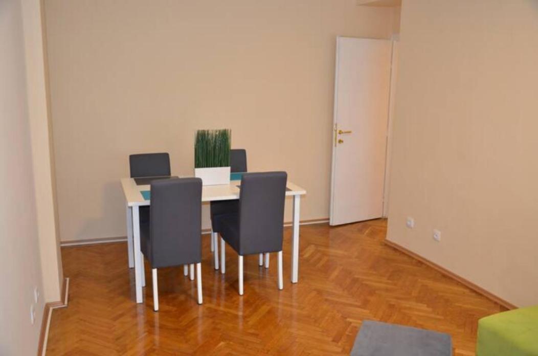 Apartments Sat Belgrade Luaran gambar