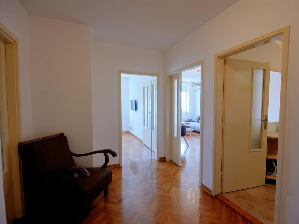 Apartments Sat Belgrade Luaran gambar